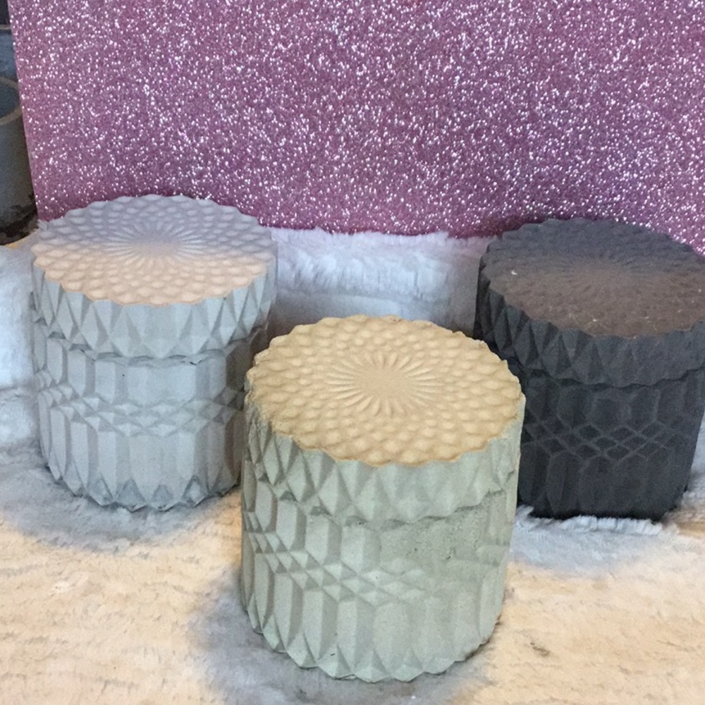 3- handmade Concrete vases Gary light beige off white